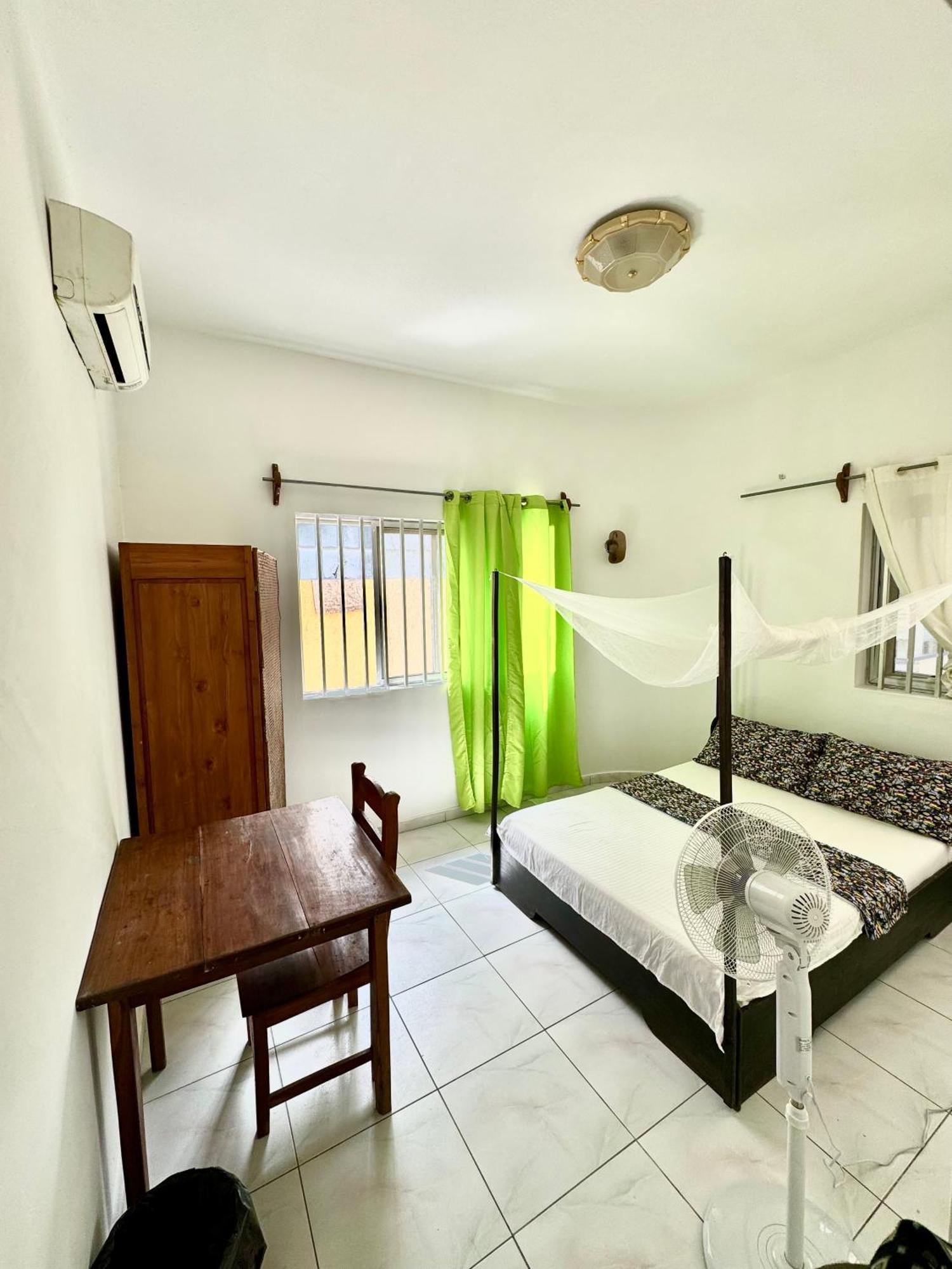 Guesthouse Cocotiers コトヌー エクステリア 写真