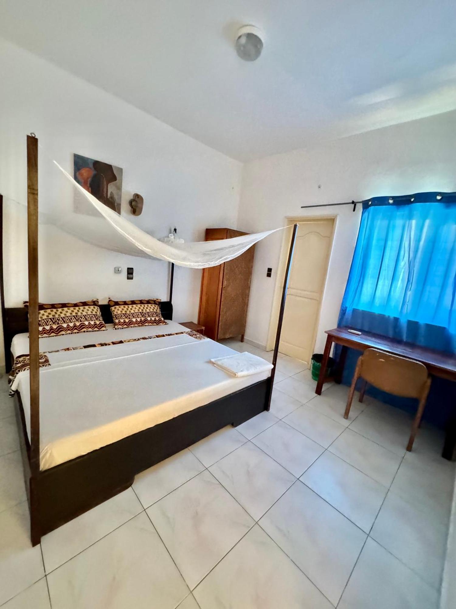 Guesthouse Cocotiers コトヌー エクステリア 写真