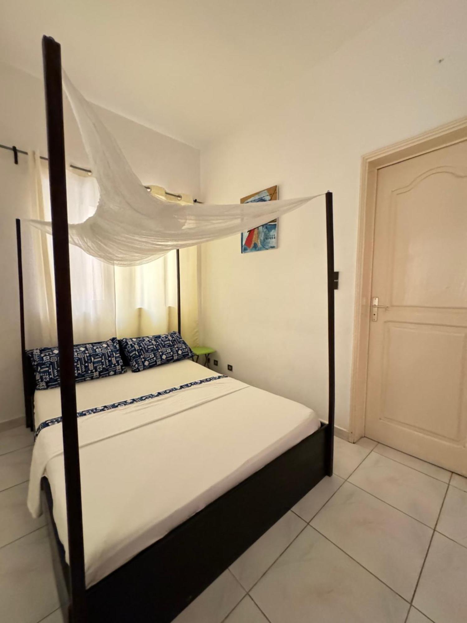 Guesthouse Cocotiers コトヌー エクステリア 写真