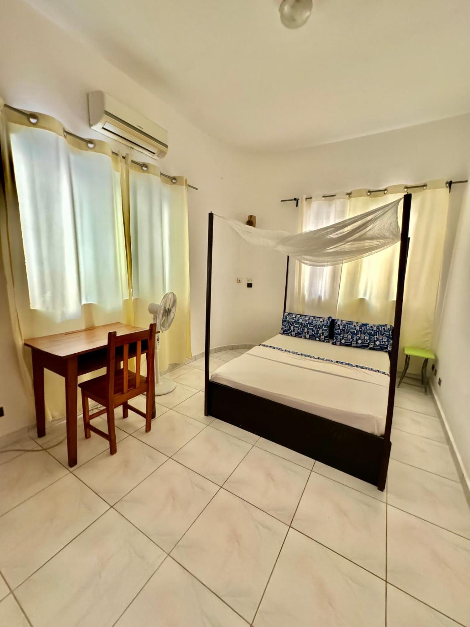 Guesthouse Cocotiers コトヌー エクステリア 写真