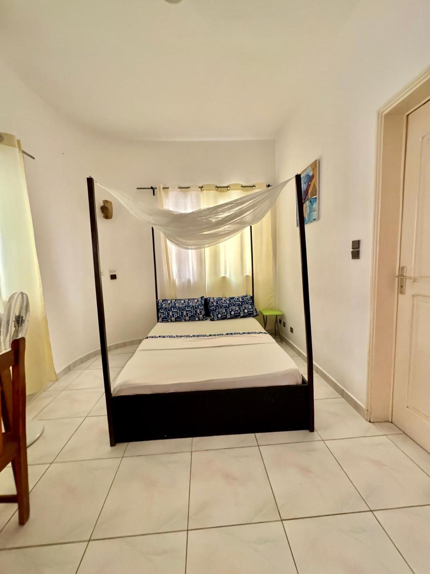 Guesthouse Cocotiers コトヌー エクステリア 写真